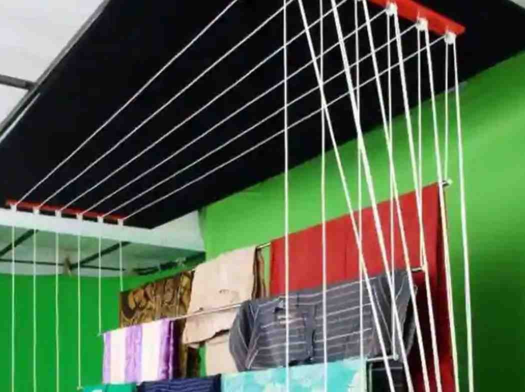 clothes drying rack